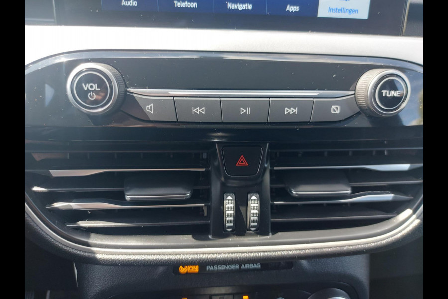 Ford Kuga 1.5 EcoBoost Titanium,airco,cruise,trekhaak,navigatie,android/applecarplay,stoelverwarming,parkeersensoren,