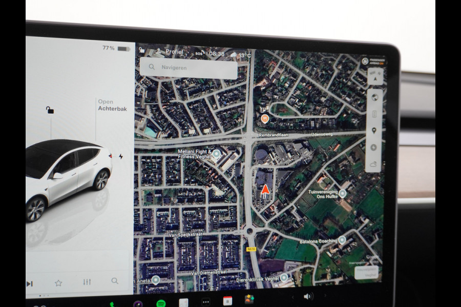 Tesla Model Y 514PK Long Range AWD Trekhaak 75kWh Warmtepomp Full-Self-Driving Computer 3 Leder  19" GSM-Sleutel Stoelverw.- V+A+Stuur+Voorrui Keyless PDC-a+v Elek.Achterklep Lmv Led Standkachel 4WD LR 1e Eigenaar, origineel Nederlands Geleverd, Trekvermogen-1600KG Accu-Garantie t/m sept-2031