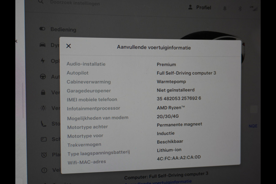 Tesla Model Y 514PK Long Range AWD Trekhaak 75kWh Warmtepomp Full-Self-Driving Computer 3 Leder  19" GSM-Sleutel Stoelverw.- V+A+Stuur+Voorrui Keyless PDC-a+v Elek.Achterklep Lmv Led Standkachel 4WD LR 1e Eigenaar, origineel Nederlands Geleverd, Trekvermogen-1600KG Accu-Garantie t/m sept-2031