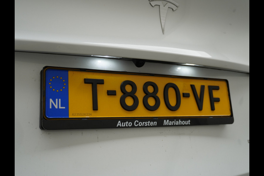 Tesla Model Y 514PK Long Range AWD Trekhaak 75kWh Warmtepomp Full-Self-Driving Computer 3 Leder  19" GSM-Sleutel Stoelverw.- V+A+Stuur+Voorrui Keyless PDC-a+v Elek.Achterklep Lmv Led Standkachel 4WD LR 1e Eigenaar, origineel Nederlands Geleverd, Trekvermogen-1600KG Accu-Garantie t/m sept-2031