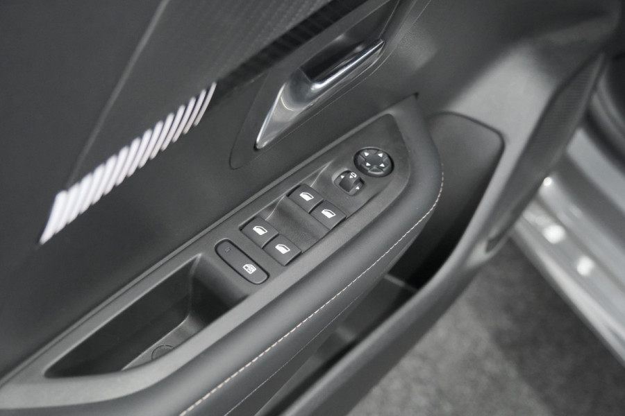 Peugeot 208 PureTech 100 Allure | 360 Camera | Adaptieve Cruise Control | Navigatie | Dodehoekdetectie