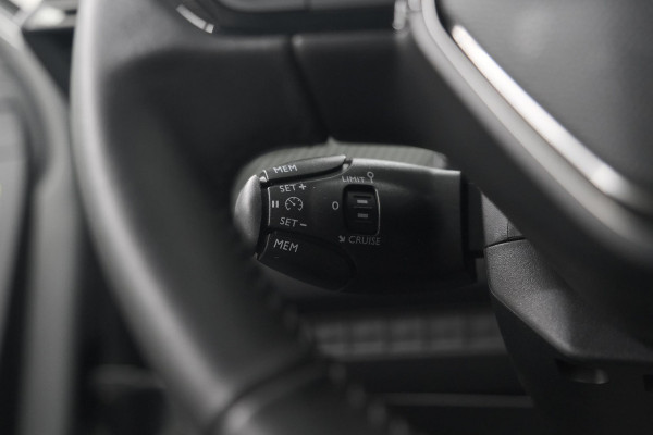 Peugeot 208 PureTech 100 Allure | 360 Camera | Adaptieve Cruise Control | Navigatie | Dodehoekdetectie