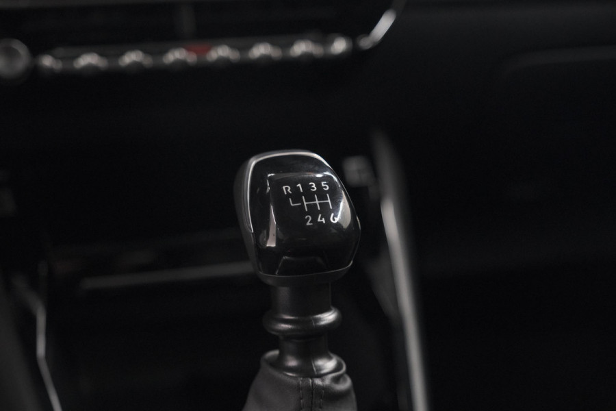 Peugeot 208 PureTech 100 Allure | 360 Camera | Adaptieve Cruise Control | Navigatie | Dodehoekdetectie