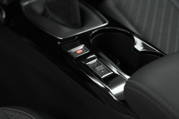Peugeot 208 PureTech 100 Allure | 360 Camera | Adaptieve Cruise Control | Navigatie | Dodehoekdetectie