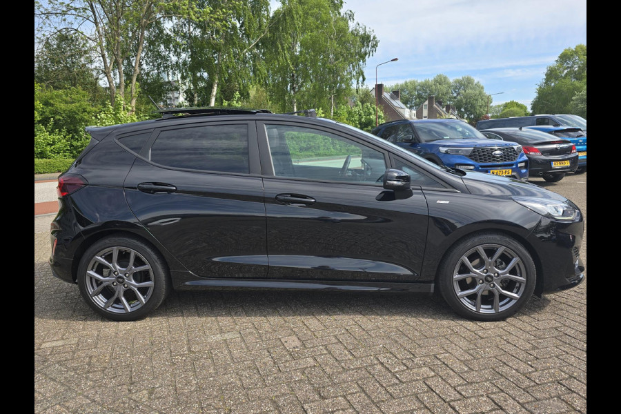 Ford Fiesta 1.0 EcoBoost Hybrid ST-Line X 125pk Trekhaak | Panorama dak / Open dak | Winterpack | Apple Carplay | Achteruitrijcamera