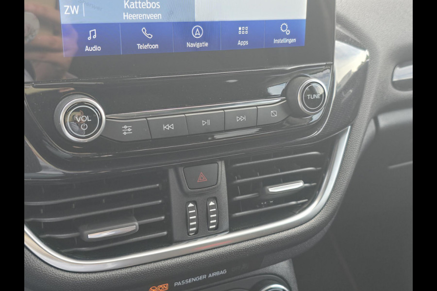 Ford Fiesta 1.0 EcoBoost Hybrid ST-Line X 125pk Trekhaak | Panorama dak / Open dak | Winterpack | Apple Carplay | Achteruitrijcamera