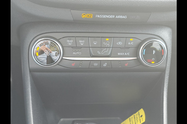 Ford Fiesta 1.0 EcoBoost Hybrid ST-Line X 125pk Trekhaak | Panorama dak / Open dak | Winterpack | Apple Carplay | Achteruitrijcamera