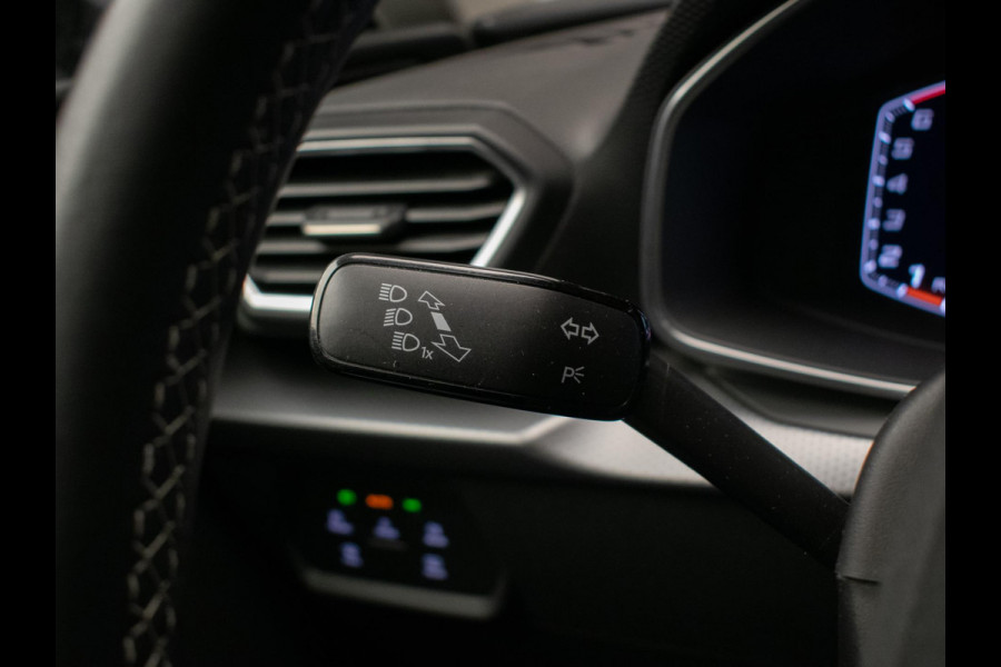 Seat Leon Sportstourer 1.5 TSI Style Launch Edition Sport (APPLECARPLAY,NAVI,CAMERA,DIGITALE DASH,CRUISE,LED,KEYLESS,LM VELGEN,)
