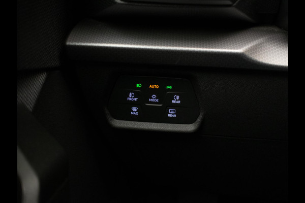 Seat Leon Sportstourer 1.5 TSI Style Launch Edition Sport (APPLECARPLAY,NAVI,CAMERA,DIGITALE DASH,CRUISE,LED,KEYLESS,LM VELGEN,)