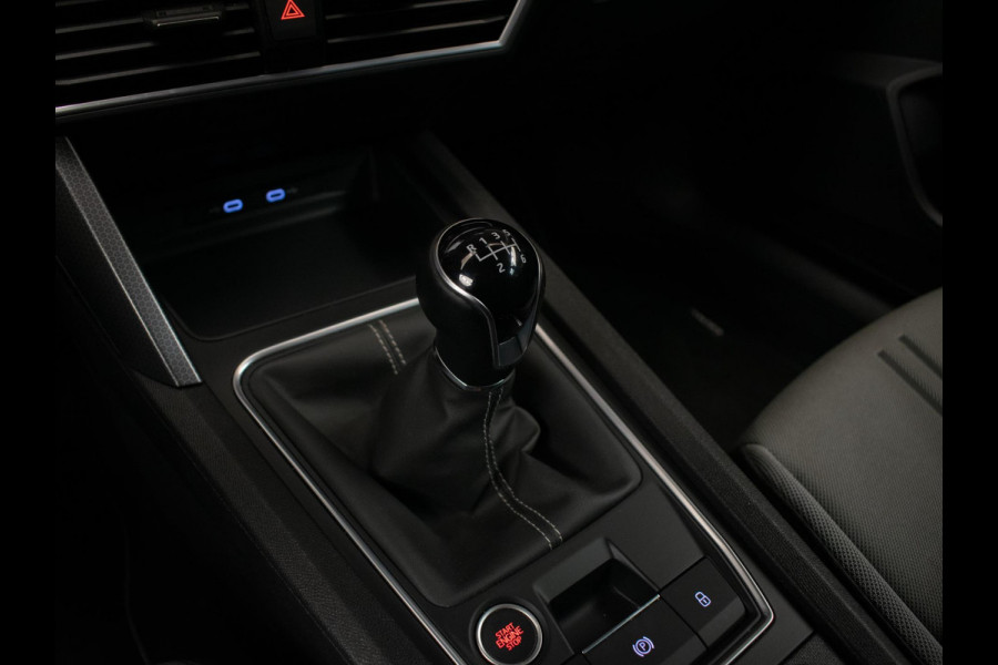 Seat Leon Sportstourer 1.5 TSI Style Launch Edition Sport (APPLECARPLAY,NAVI,CAMERA,DIGITALE DASH,CRUISE,LED,KEYLESS,LM VELGEN,)