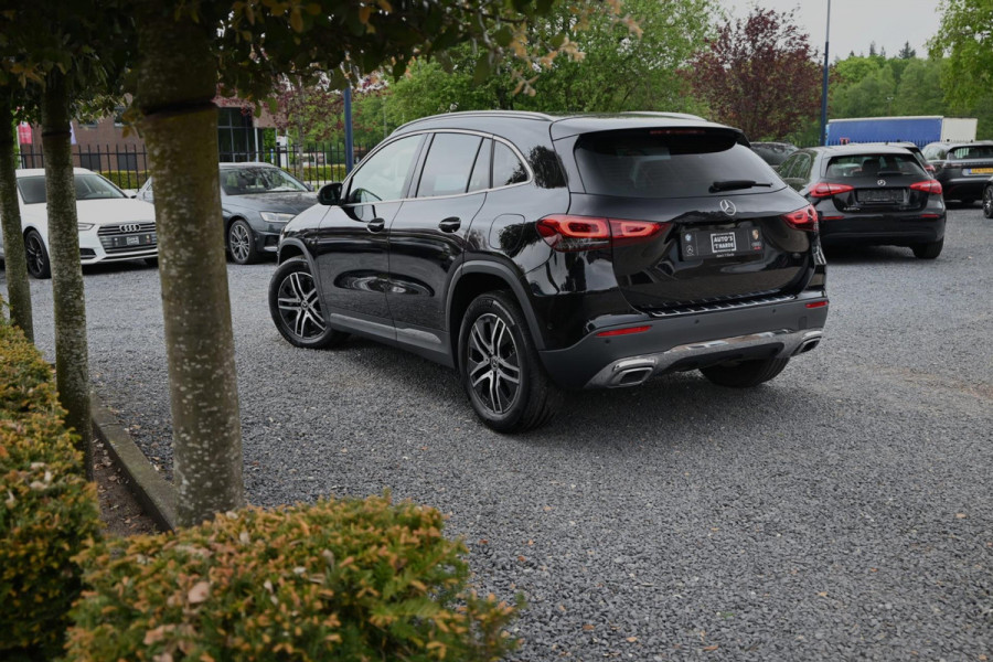 Mercedes-Benz GLA 250 e Progressive Widescreen Sfeerverlichting Camera PDC LED 18''