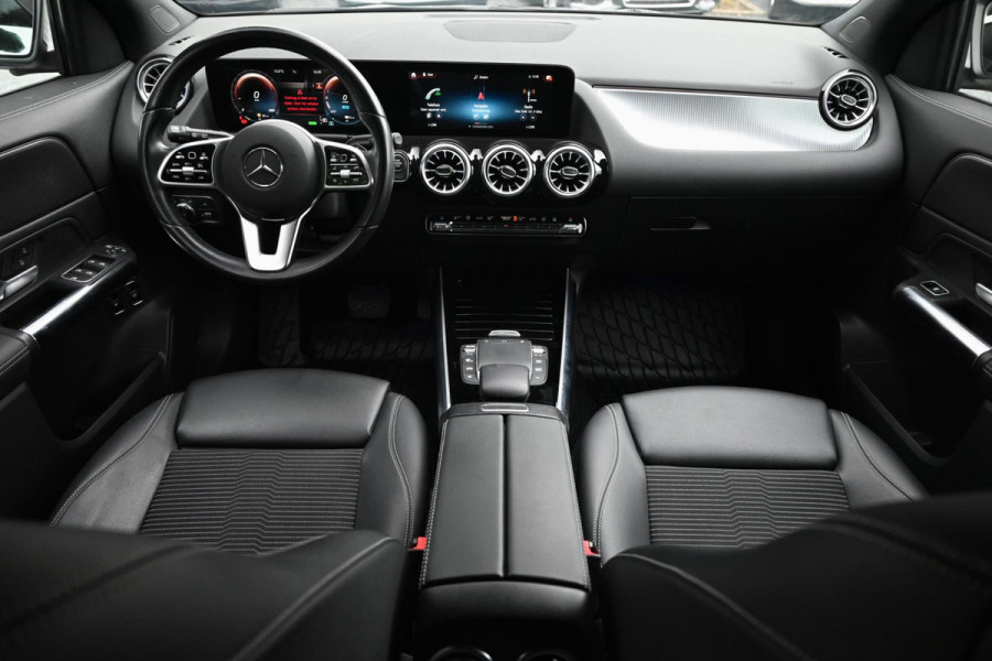 Mercedes-Benz GLA 250 e Progressive Widescreen Sfeerverlichting Camera PDC LED 18''