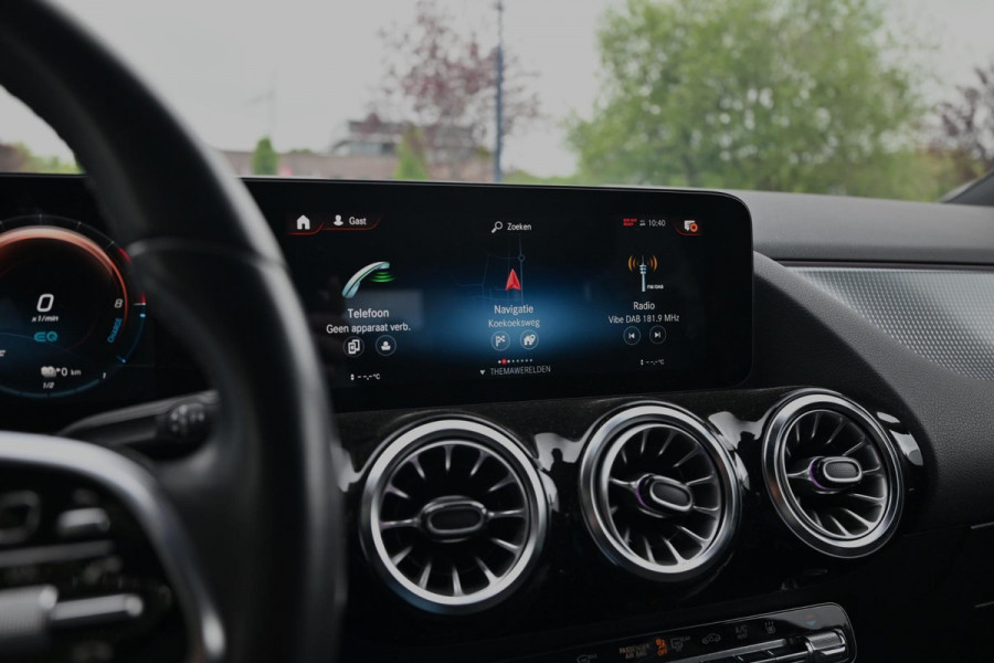 Mercedes-Benz GLA 250 e Progressive Widescreen Sfeerverlichting Camera PDC LED 18''
