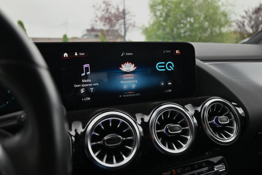 Mercedes-Benz GLA 250 e Progressive Widescreen Sfeerverlichting Camera PDC LED 18''