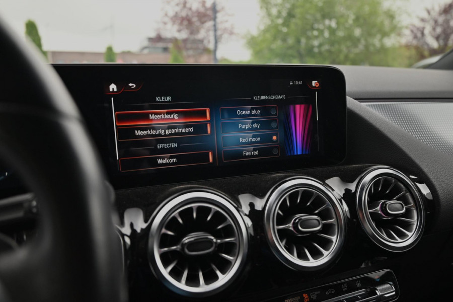 Mercedes-Benz GLA 250 e Progressive Widescreen Sfeerverlichting Camera PDC LED 18''