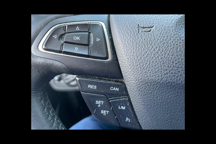 Ford Kuga 1.5 EcoBoost Titanium | Afn. trekhaak | 1800 kg trekgewicht | Navigatie