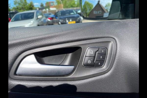 Ford Kuga 1.5 EcoBoost Titanium | Afn. trekhaak | 1800 kg trekgewicht | Navigatie