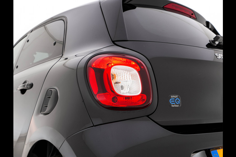 Smart Forfour EQ Comfort Pack-Sport 18 kWh [ 3-Fase ] (INCL-BTW) *COMFORT-SEATS | CARPLAY  | AIRCO | CRUISE | MICROFIBRE | PDC | 16''ALU*