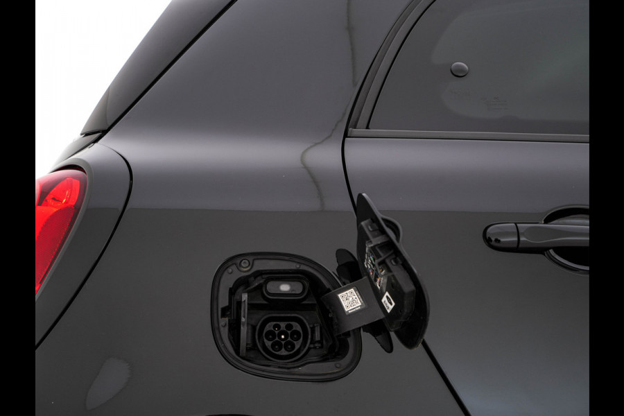 Smart Forfour EQ Comfort Pack-Sport 18 kWh [ 3-Fase ] (INCL-BTW) *COMFORT-SEATS | CARPLAY  | AIRCO | CRUISE | MICROFIBRE | PDC | 16''ALU*
