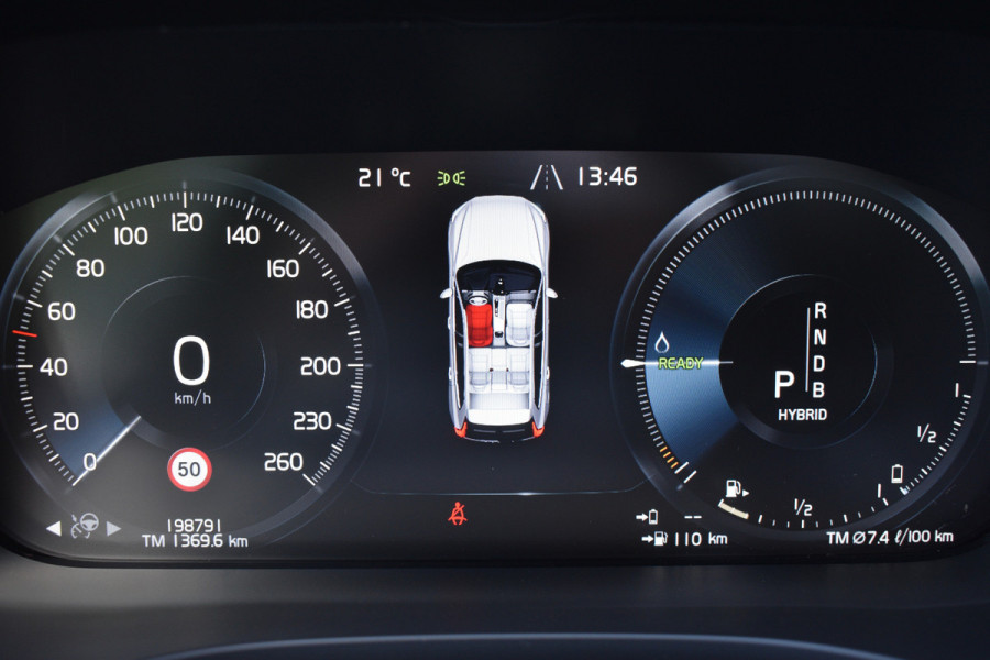 Volvo XC60 T8 Twin Engine AWD Inscription | Trekhaak | Blis | Stuur verwarming | Achterbank warming | Head-up |