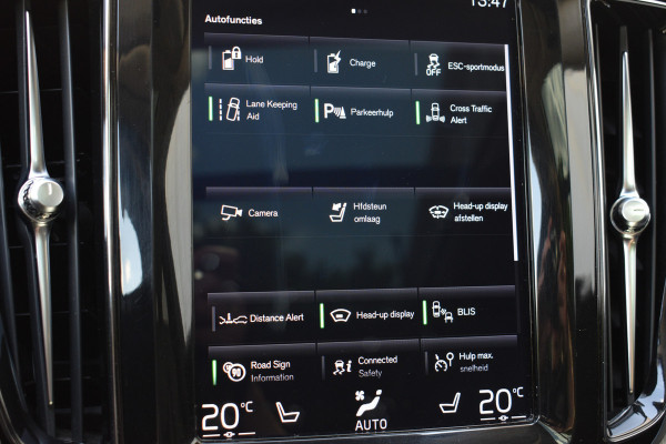 Volvo XC60 T8 Twin Engine AWD Inscription | Trekhaak | Blis | Stuur verwarming | Achterbank warming | Head-up |