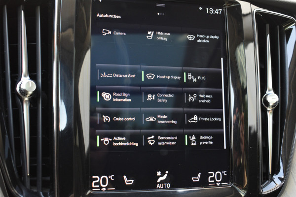 Volvo XC60 T8 Twin Engine AWD Inscription | Trekhaak | Blis | Stuur verwarming | Achterbank warming | Head-up |