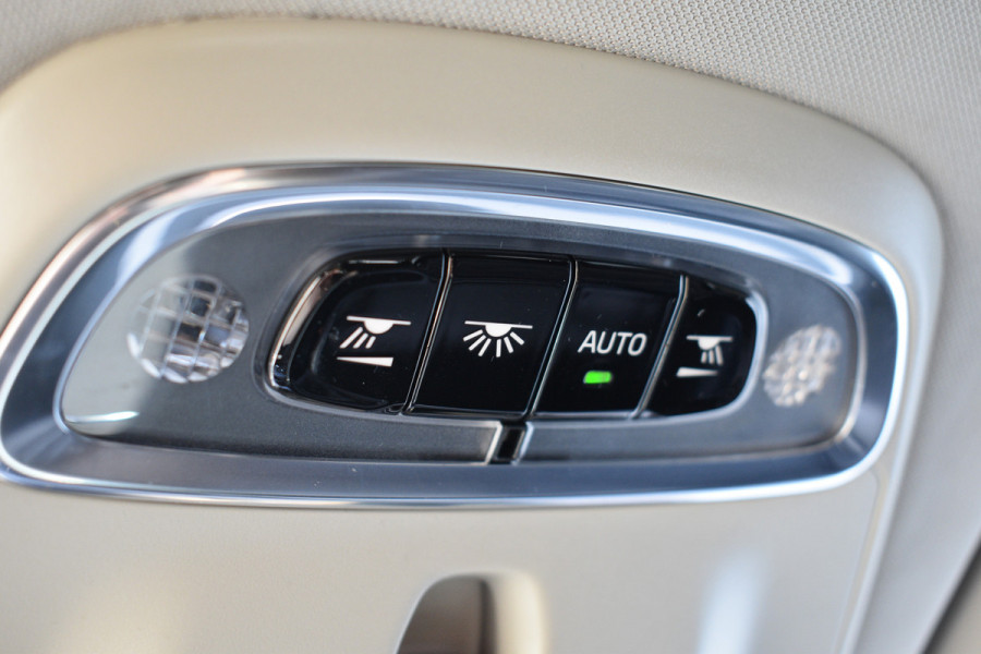 Volvo XC60 T8 Twin Engine AWD Inscription | Trekhaak | Blis | Stuur verwarming | Achterbank warming | Head-up |