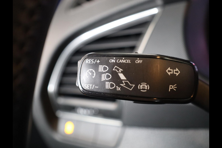 Škoda Fabia 1.0 TSI Ambition 95 pk | Navigatie via App | Parkeersensoren achter | Cruise control | Apple Carplay/Android Auto |