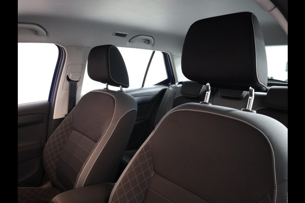 Škoda Fabia 1.0 TSI Ambition 95 pk | Navigatie via App | Parkeersensoren achter | Cruise control | Apple Carplay/Android Auto |