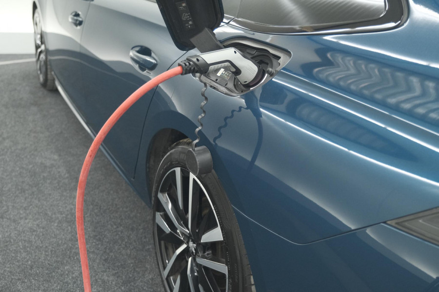Peugeot 508 1.6 HYbrid 225 GT | Trekhaak | Panoramadak | FOCAL Audio | Elektrische Kofferklep