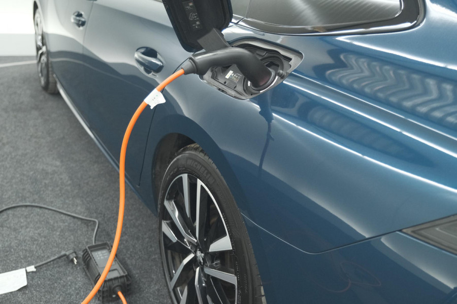 Peugeot 508 1.6 HYbrid 225 GT | Trekhaak | Panoramadak | FOCAL Audio | Elektrische Kofferklep