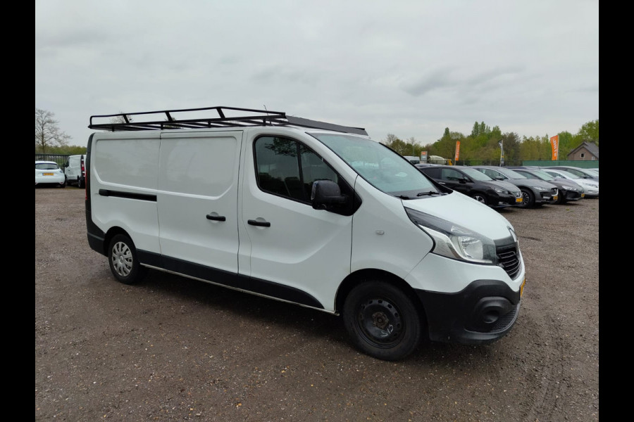 Renault Trafic CDTi L2 3-Pers Navi Airco Trekhaak Cruise Control MultiMedia Comfort Energy Pdc 1.6dCi T29 lengte 2 Imperiaal Betonplexvloer Wandbetimmering Schuifdeur 2.000kg Trekgewicht Euro 6