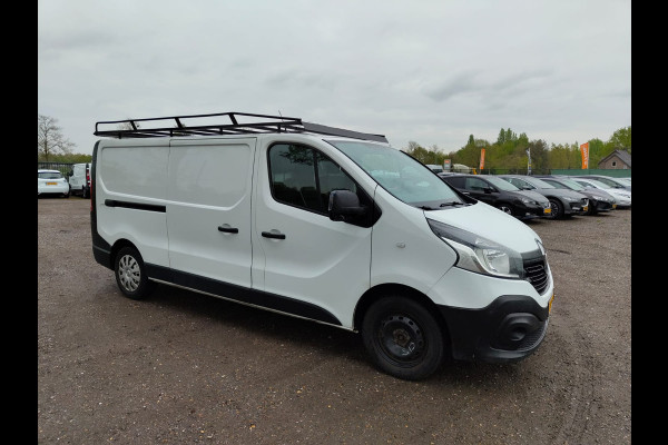 Renault Trafic CDTi L2 3-Pers Navi Airco Trekhaak Cruise Control MultiMedia Comfort Energy Pdc 1.6dCi T29 lengte 2 Imperiaal Betonplexvloer Wandbetimmering Schuifdeur 2.000kg Trekgewicht Euro 6