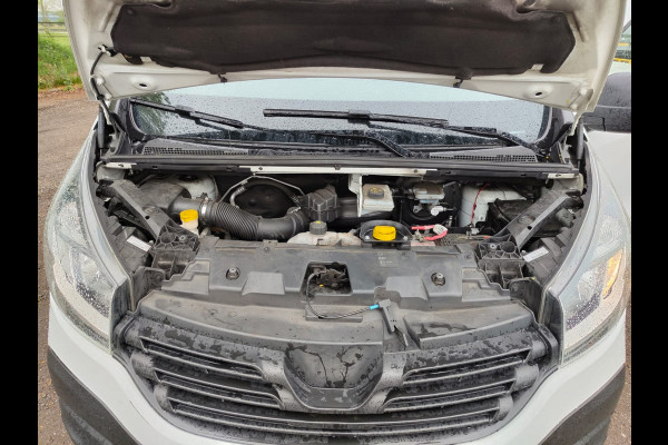 Renault Trafic CDTi L2 3-Pers Navi Airco Trekhaak Cruise Control MultiMedia Comfort Energy Pdc 1.6dCi T29 lengte 2 Imperiaal Betonplexvloer Wandbetimmering Schuifdeur 2.000kg Trekgewicht Euro 6