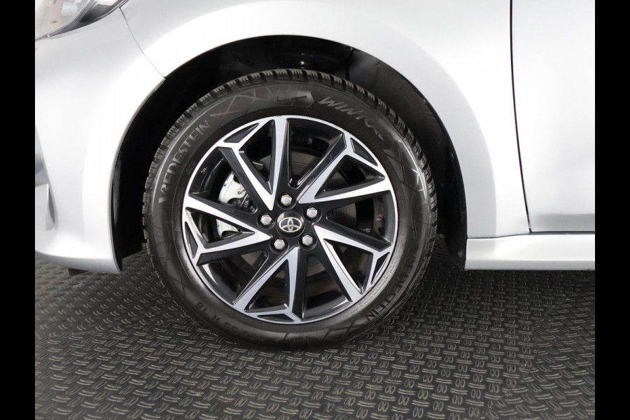 Toyota Yaris 1.5 HYBRIDE AUTOMAAT SILVERLINE BI-TONE CLOUD NAVI. SLECHTS 6.400 KM. GARANTIE TOT 3-2034*