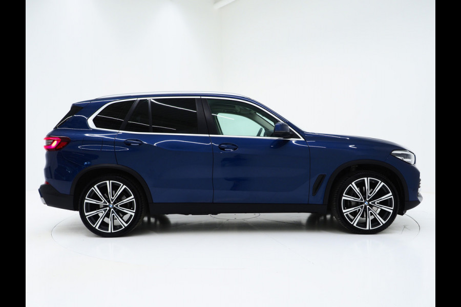 BMW X5 xDrive45e High Executive | Panoramadak | Luchtvering | Keyless | Camera | Carplay | Trekhaak