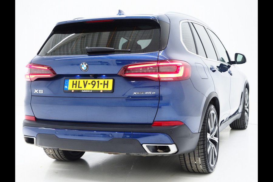 BMW X5 xDrive45e High Executive | Panoramadak | Luchtvering | Keyless | Camera | Carplay | Trekhaak