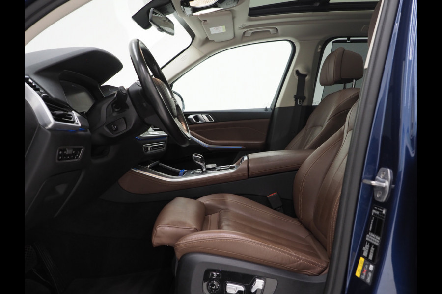 BMW X5 xDrive45e High Executive | Panoramadak | Luchtvering | Keyless | Camera | Carplay | Trekhaak