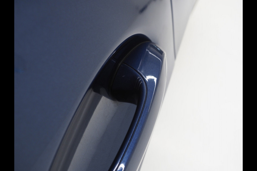 BMW X5 xDrive45e High Executive | Panoramadak | Luchtvering | Keyless | Camera | Carplay | Trekhaak