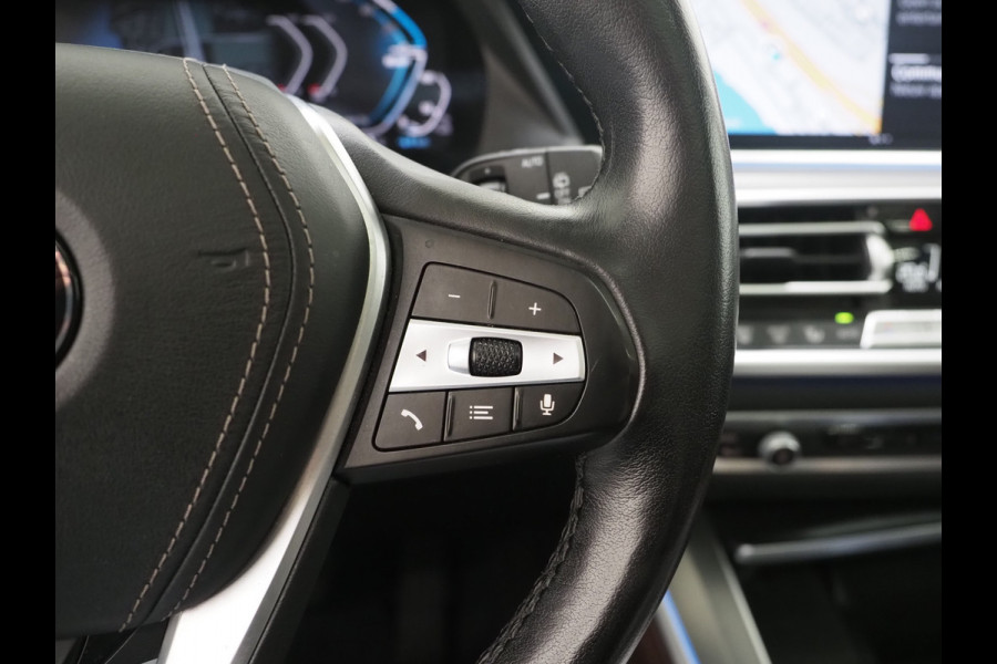 BMW X5 xDrive45e High Executive | Panoramadak | Luchtvering | Keyless | Camera | Carplay | Trekhaak