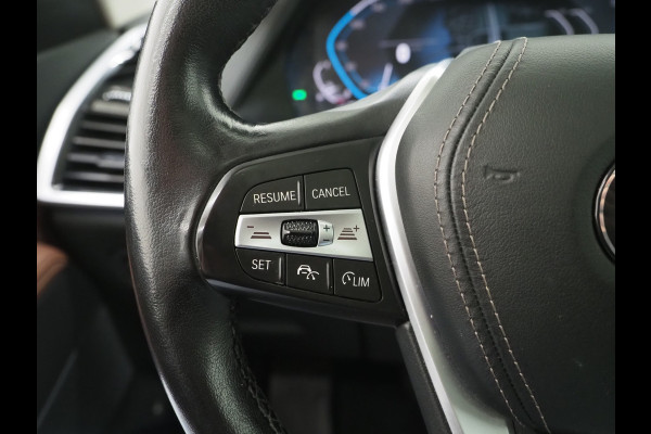 BMW X5 xDrive45e High Executive | Panoramadak | Luchtvering | Keyless | Camera | Carplay | Trekhaak