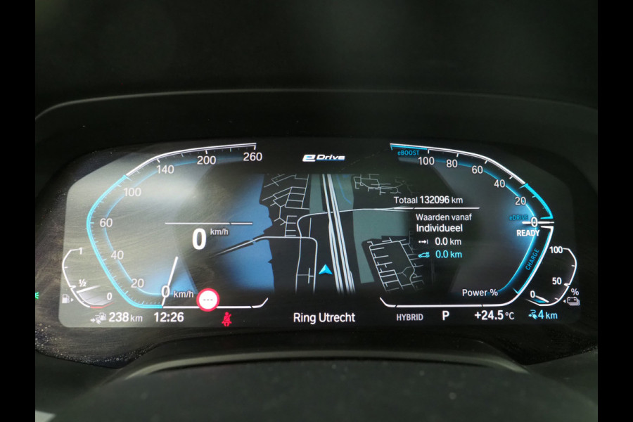 BMW X5 xDrive45e High Executive | Panoramadak | Luchtvering | Keyless | Camera | Carplay | Trekhaak
