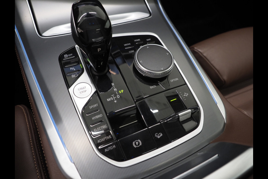 BMW X5 xDrive45e High Executive | Panoramadak | Luchtvering | Keyless | Camera | Carplay | Trekhaak