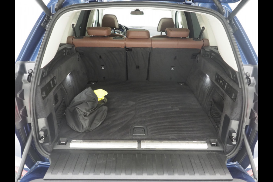 BMW X5 xDrive45e High Executive | Panoramadak | Luchtvering | Keyless | Camera | Carplay | Trekhaak