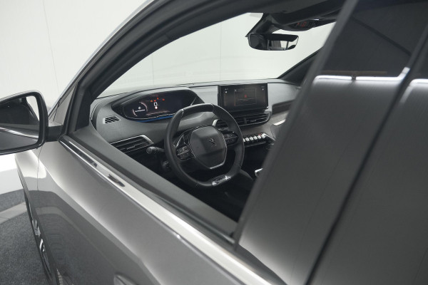 Peugeot 5008 PureTech 130 GT | Camera | Adaptieve Cruise Control | Dodehoekdetectie | Navigatie