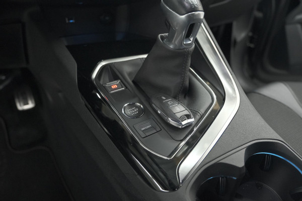Peugeot 5008 PureTech 130 GT | Camera | Adaptieve Cruise Control | Dodehoekdetectie | Navigatie