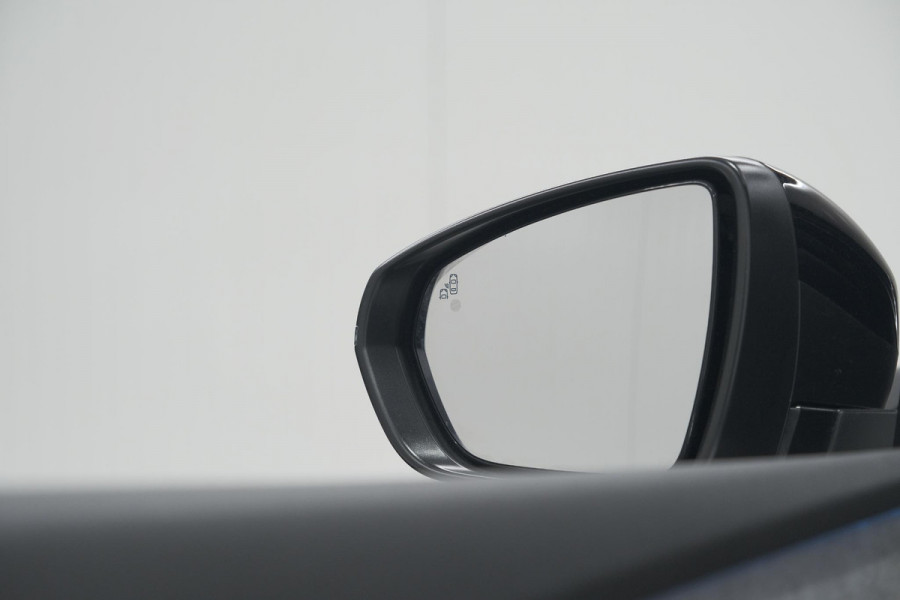 Peugeot 5008 PureTech 130 GT | Camera | Adaptieve Cruise Control | Dodehoekdetectie | Navigatie
