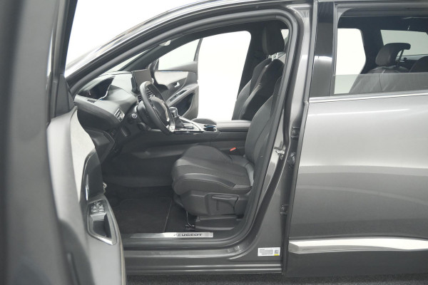 Peugeot 5008 PureTech 130 GT | Camera | Adaptieve Cruise Control | Dodehoekdetectie | Navigatie