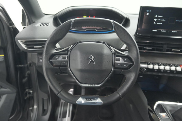 Peugeot 5008 PureTech 130 GT | Camera | Adaptieve Cruise Control | Dodehoekdetectie | Navigatie