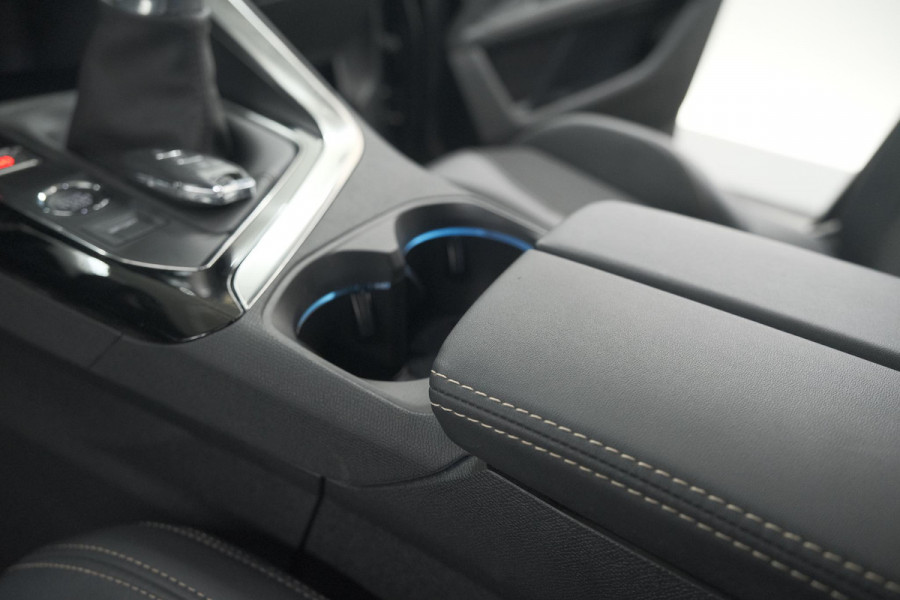 Peugeot 5008 PureTech 130 GT | Camera | Adaptieve Cruise Control | Dodehoekdetectie | Navigatie